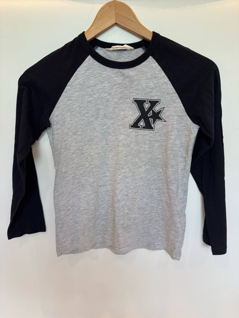 Avirex Black and Gray Raglan Long-Sleeve Tee with X Star Logo size 9/10